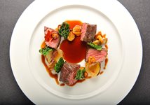 7-cibule-grilovany-hovezi-angus-flap-steak-divoke-houby-cibule-kaderavek-perigurdine-omacka.jpg 7-cibule-grilovany-hovezi-angus-flap-steak-divoke-houby-cibule-kaderavek-perigurdine-omacka.jpg